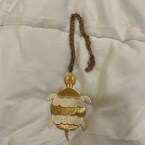Vintage 1960s Gold and Cream Metal/Enamel Sea Turtle Necklace Stunning!!